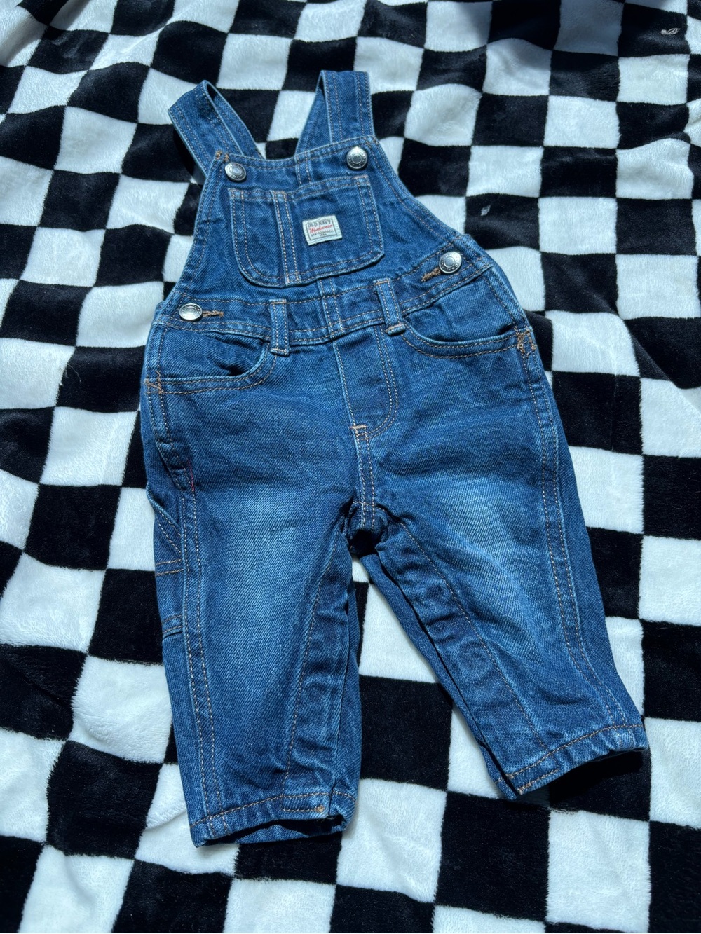 3/6 month old navy overalls